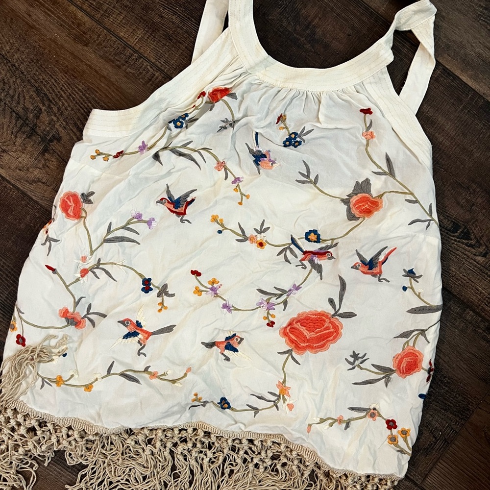 Size 2 Anthropologie fringe floral
Shirt